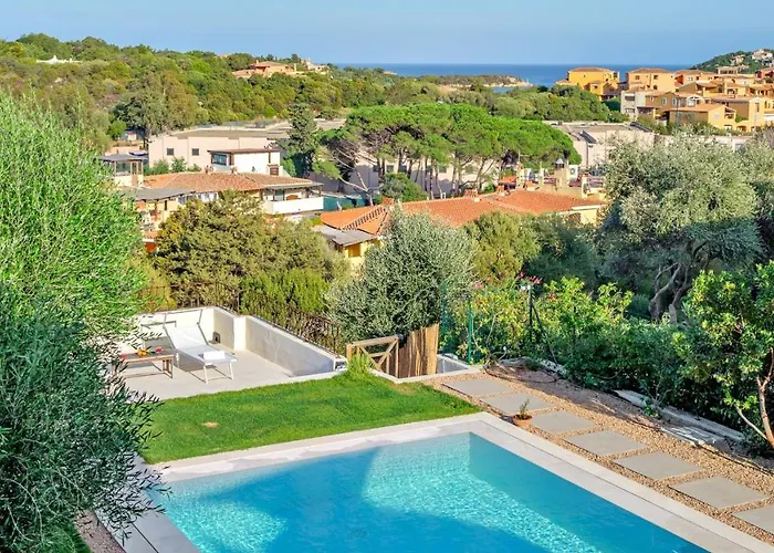 La Marina 5&1, Emma Villa *